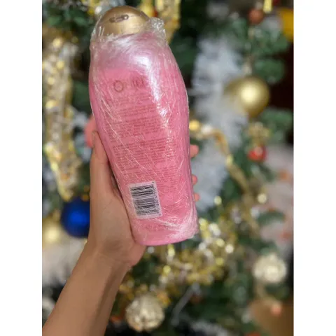 SỮA TẮM TẨY TẾ BÀO CHẾT OGX ROSE WATER & PINK SEA SALT MỸ 577ML