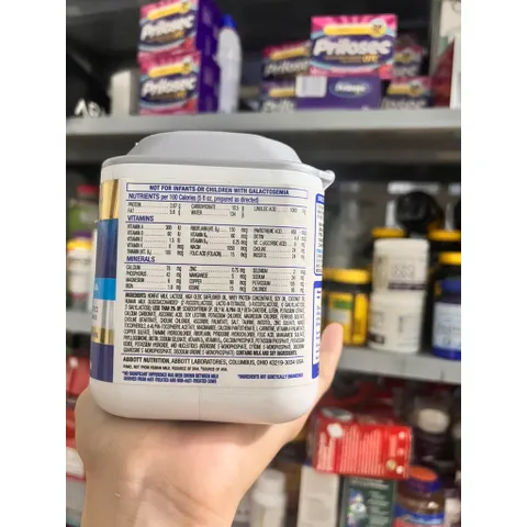 date năm 2026 Sữa Similac 360 Total Care 5 HMO Prebiotics nhựa xanh 584g cho bé của MỸ