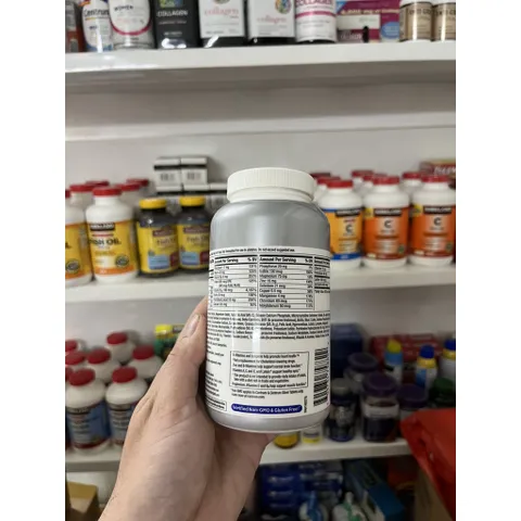 Vitamin tổng hợp Centrum Silver Dành Cho Nam Trên 50 Tuổi.