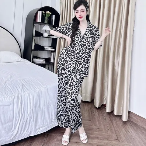 ĐỒ BỘ PIJAMA NỮ LỤA LATINH CAO CẤP – HỌA TIẾT DỄ THƯƠNG