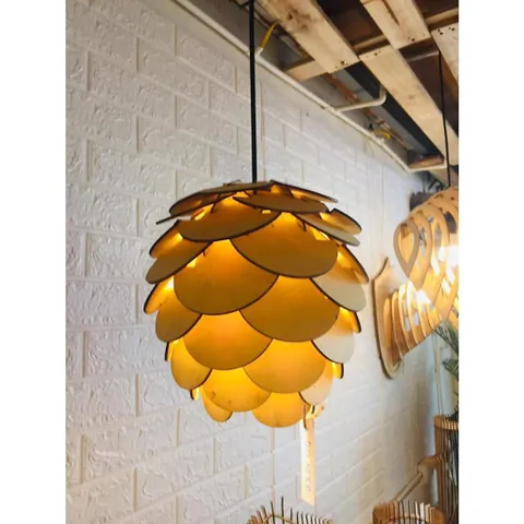 Đèn gỗ dáng quả thông, đèn gỗ trang trí D23,5cm