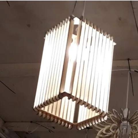 Đèn gỗ hình hộp