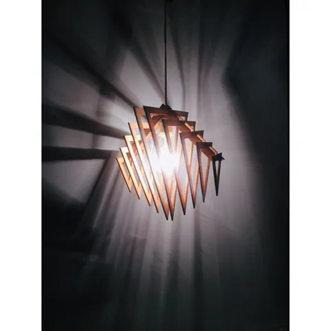 Đèn thả trần kiểu dáng đặc biệt Gỗ DIY 102, đèn gỗ tam giác, đèn gỗ trang trí