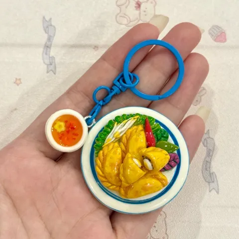 Móc khoá món Bánh gối và Nước chấm