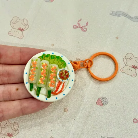 Móc khoá Gỏi cuốn tôm thịt - món ăn Việt Nam