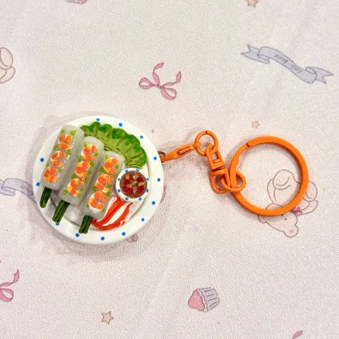 Móc khoá Gỏi cuốn tôm thịt - món ăn Việt Nam