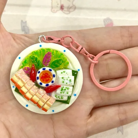 Móc khóa món Bánh hỏi heo quay - món ăn Việt Nam