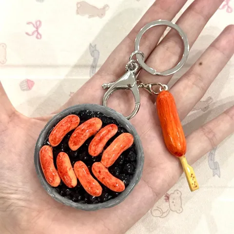 Móc khoá Lạp xưởng nướng đá - Street Food
