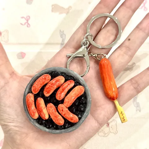 Móc khoá Lạp xưởng nướng đá - Street Food