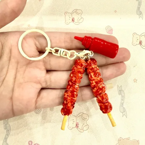 Móc khoá món Thịt xiên nướng và Tương ớt