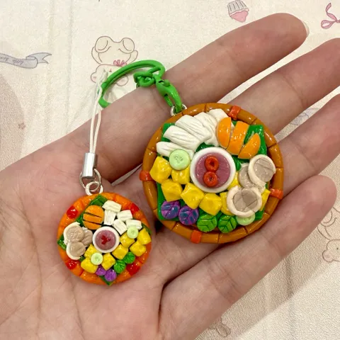 Set dây đeo điện thoại và móc khoá Bún đậu mắm tôm