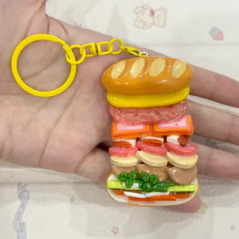 Móc khoá Bánh mì Sài Gòn Full Topping - món ăn Việt Nam
