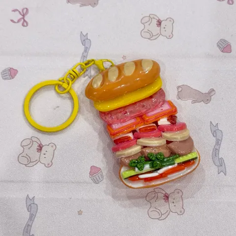Móc khoá Bánh mì Sài Gòn Full Topping - món ăn Việt Nam