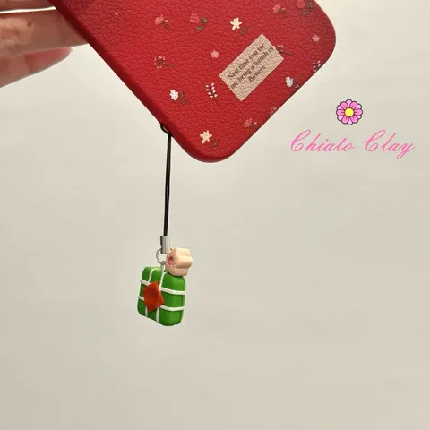 Dây treo điện thoại Bánh chưng - Hoa đào