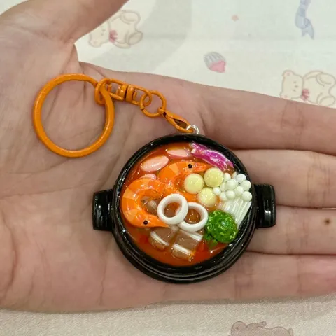Móc khoá Mì cay đựng trong tô kiểu Hàn Quốc