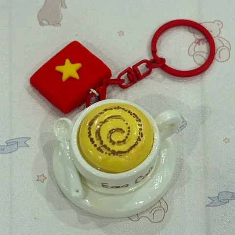Móc khoá Cafe Trứng Việt Nam - Cờ Đỏ Sao Vàng