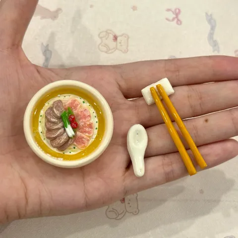 Magnet món Phở bò - Đũa và Thìa - món ăn Việt Nam