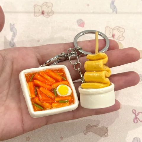 Móc khoá Bánh gạo cay Tokbokki và Chả cá Hàn Quốc