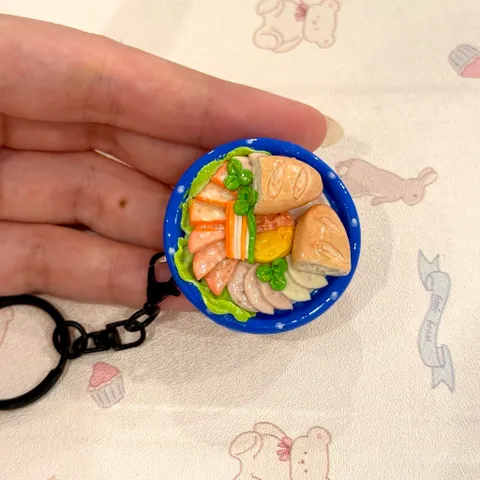 Móc khoá món Bánh mì Sài Gòn - món ăn Việt Nam