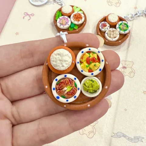 Móc khoá mâm cơm Việt Nam