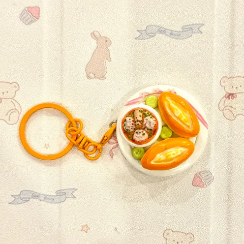 Móc khoá món Bánh mì xíu mại Đà Lạt - món ăn Việt Nam