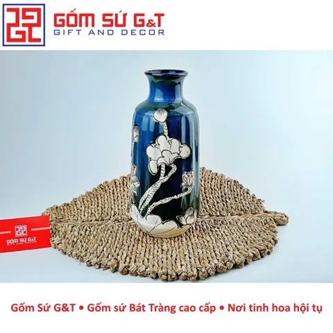 Lọ hoa trang trí dáng dọc dừa vẽ sen nổi Gốm Sứ G&T