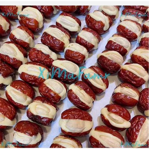 TÁO ĐỎ KẸP SỮA LẠC ĐÀ NHÂN HẠT ĐIỀU - XIMAFARM