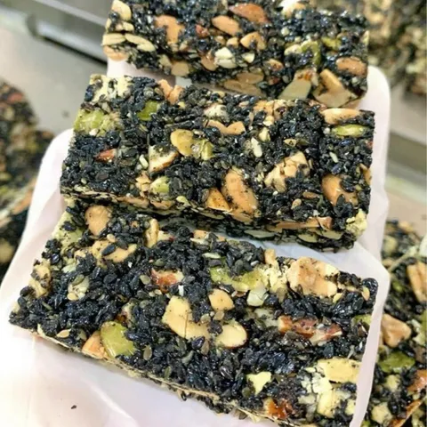 Thanh Mè Đen Mix Hạt Dinh Dưỡng Granola ̣( Nhiều Hạt, Mè Đen, Không Đường Vị Ngọt Nhẹ) - Ximafarm