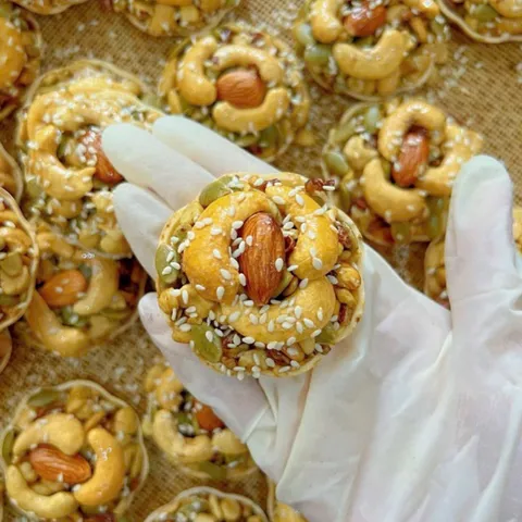 Bánh Hoa Mai Mix Hạt Dinh dưỡng Túi 500g ̣̣bánh hạt dinh dưỡng ăn vặt tốt cho mẹ bầu, người ăn kiêng, ăn chay - Ximafarm