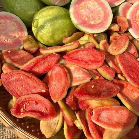 ỔI HỒNG SẤY DẺO MUỐI Ớt - XIMAFARM