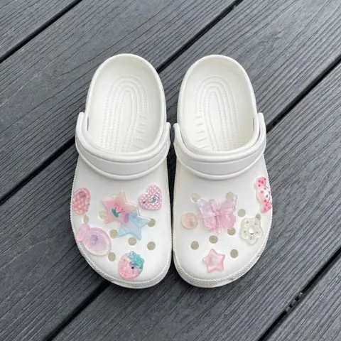 [Màu Trắng] Dép Sục Quai Hậu Classic xinh xắn, dễ thương, đế cao 3 cm tặng kèm charm