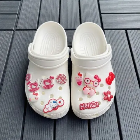 [Màu Trắng] Dép Sục Quai Hậu Classic xinh xắn, dễ thương, đế cao 3 cm tặng kèm charm