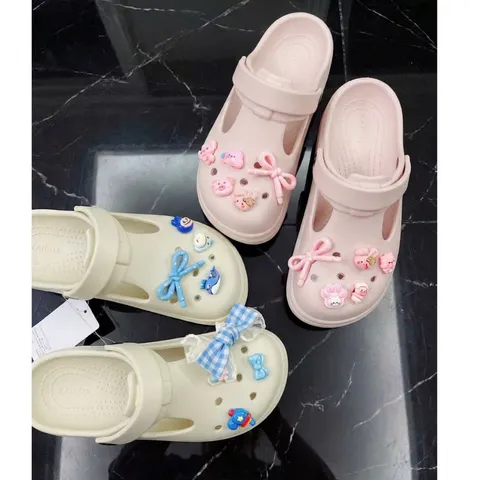 TẶNG KÈM CHARM NGẪU NHIÊN - Dép sục búp bê siêu êm, bền nhẹ, không thấm nước mix charm xinh