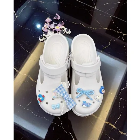TẶNG KÈM CHARM NGẪU NHIÊN - Dép sục búp bê siêu êm, bền nhẹ, không thấm nước mix charm xinh