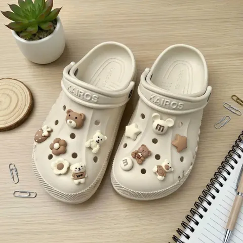 [Sẵn charm - Màu be] Dép sục đế cao 3 cm đi êm chân, thoải mái, chống thấm nước, kèm charm xinh