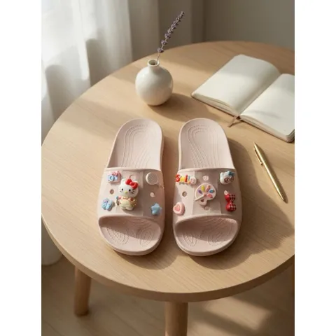 Màu hồng - Dép nữ quai ngang đi nhẹ êm chống trơn trượt kèm sét charm xinh xắn