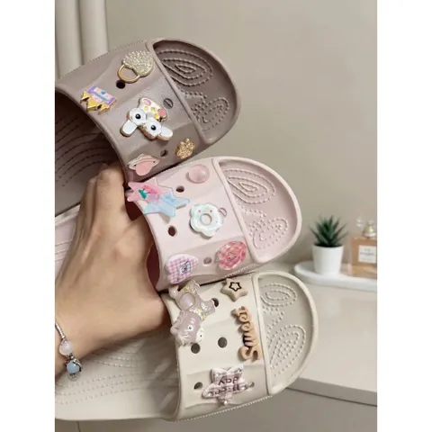 TẶNG KÈM CHARM XINH - Dép nữ quai ngang đi nhẹ êm, chống trơn trượt