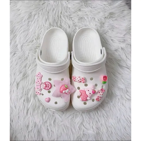 Sục classic 3 cm mix charm thỏ hồng ngộ nghĩnh - đáng yêu
