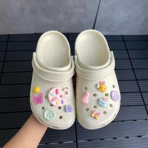 [Màu be] Dép Sục Quai Hậu Classic xinh xắn, dễ thương, đế cao 3 cm tặng kèm charm