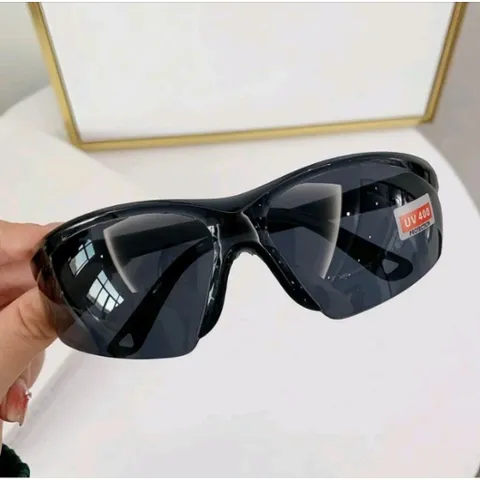 kính mắt chống tia UV 400 nhiều mẫu mã đa dạng, nhiều lựa chọn