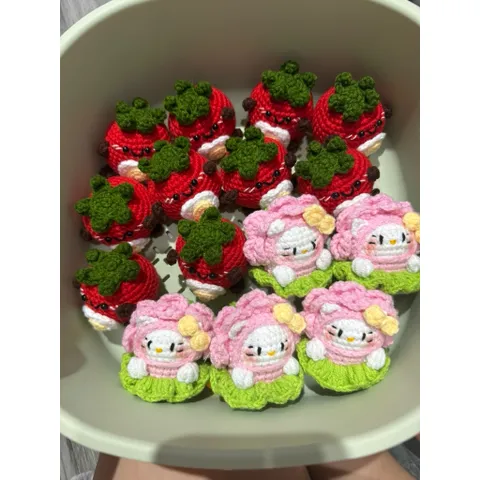 [Sản phẩm len] Hello kitty hoa