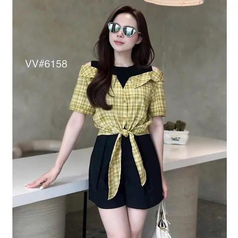 Áo kẻ khoét vai buộc gấu trẻ trung mix sooc hoặc chân váy đều xinh - May0915
