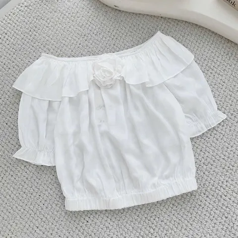 Áo trễ vai bèo đính hoa bo gấu mặc được 2 kiểu trễ vai và cổ tròn, chất đũi mềm siêu mát - May0915