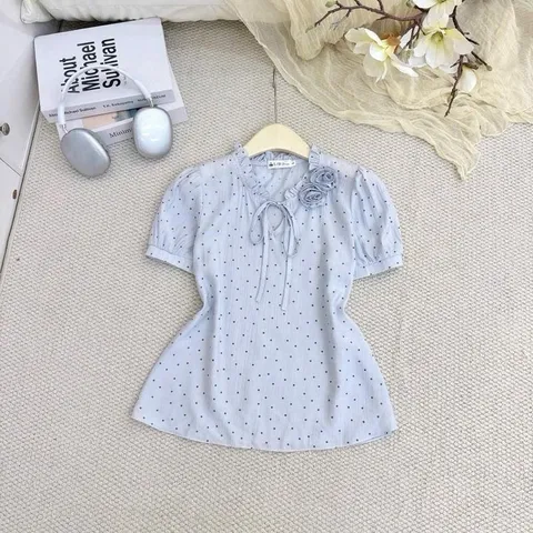 Áo sơ mi chấm bi LD cổ bèo đính hoa xinh - May0915
