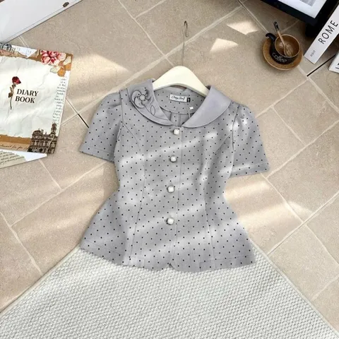 Áo sơ mi công sở cổ sen đính hoa xinh xắn, Áo sơ mi ký giả form vừa vặn tôn dáng - May0915