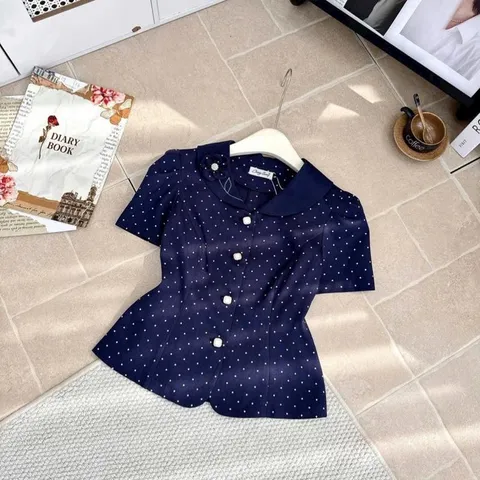 Áo sơ mi công sở cổ sen đính hoa xinh xắn, Áo sơ mi ký giả form vừa vặn tôn dáng - May0915