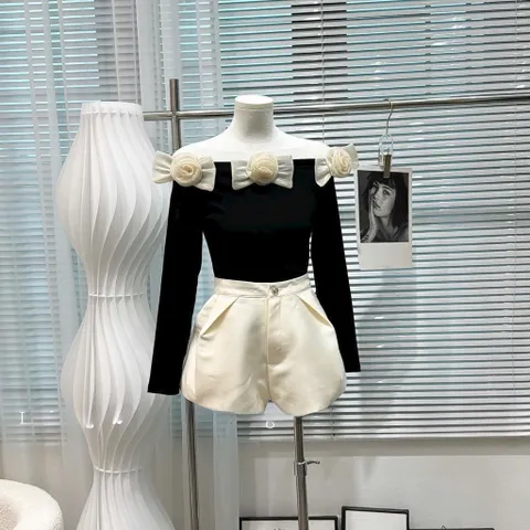 Áo thun trễ vai đính nơ hoa cực xinh - Mây Boutique HN