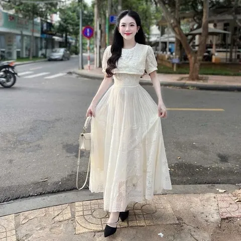 Váy maxi ren kem cổ vạt đính hoa - May0915
