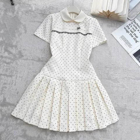 Váy xếp li đuôi cá cổ sen trẻ trung tôn dáng. Váy mặc đi làm đi chơi đều đẹp - May0915