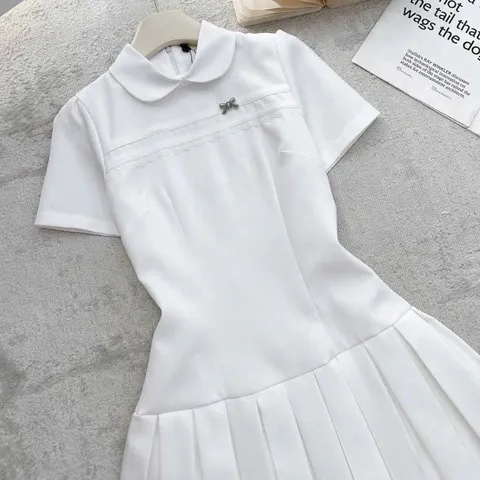 Váy xếp li đuôi cá cổ sen trẻ trung tôn dáng. Váy mặc đi làm đi chơi đều đẹp - May0915
